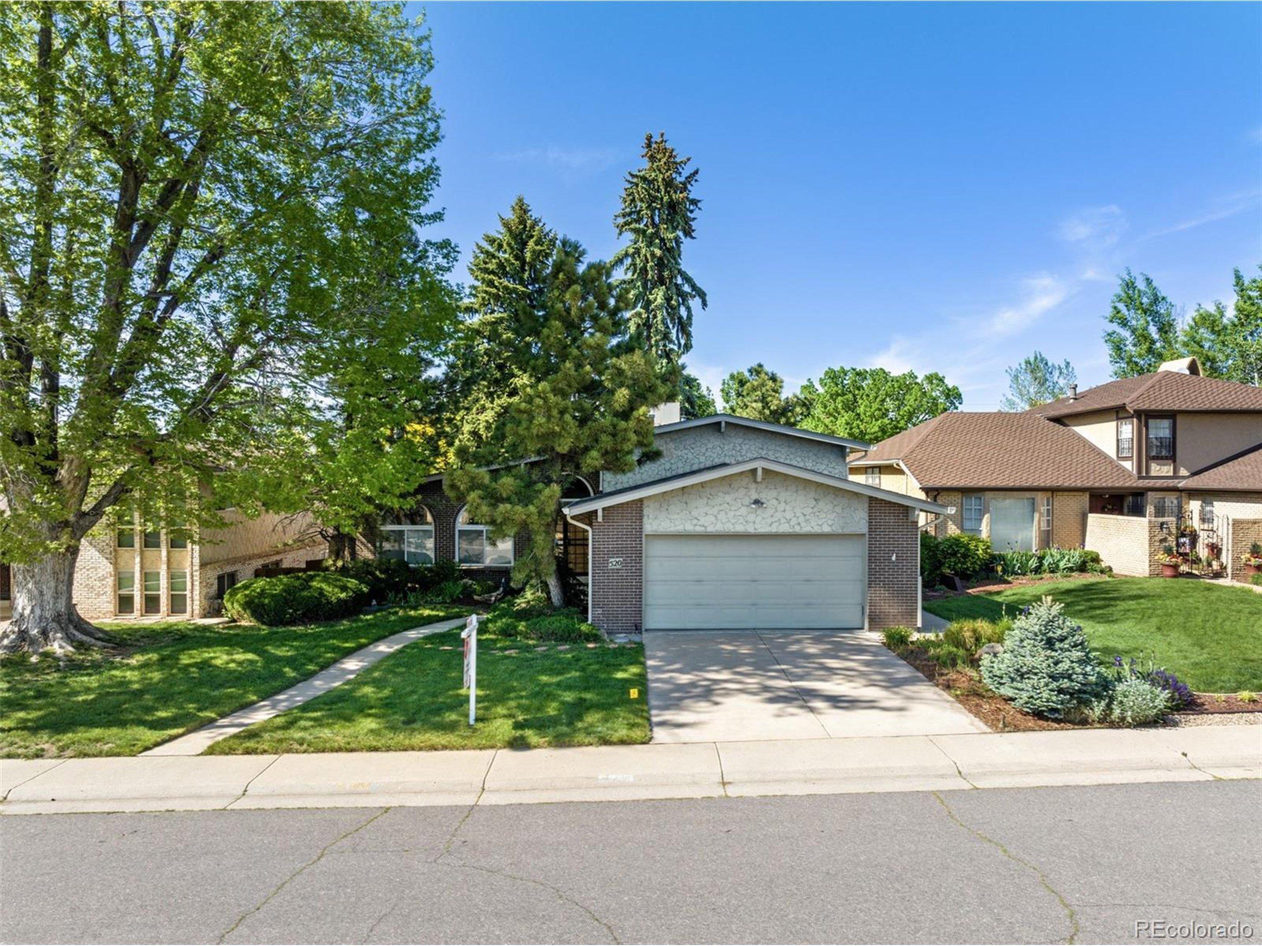 S Magnolia Ln, Denver, CO 80224