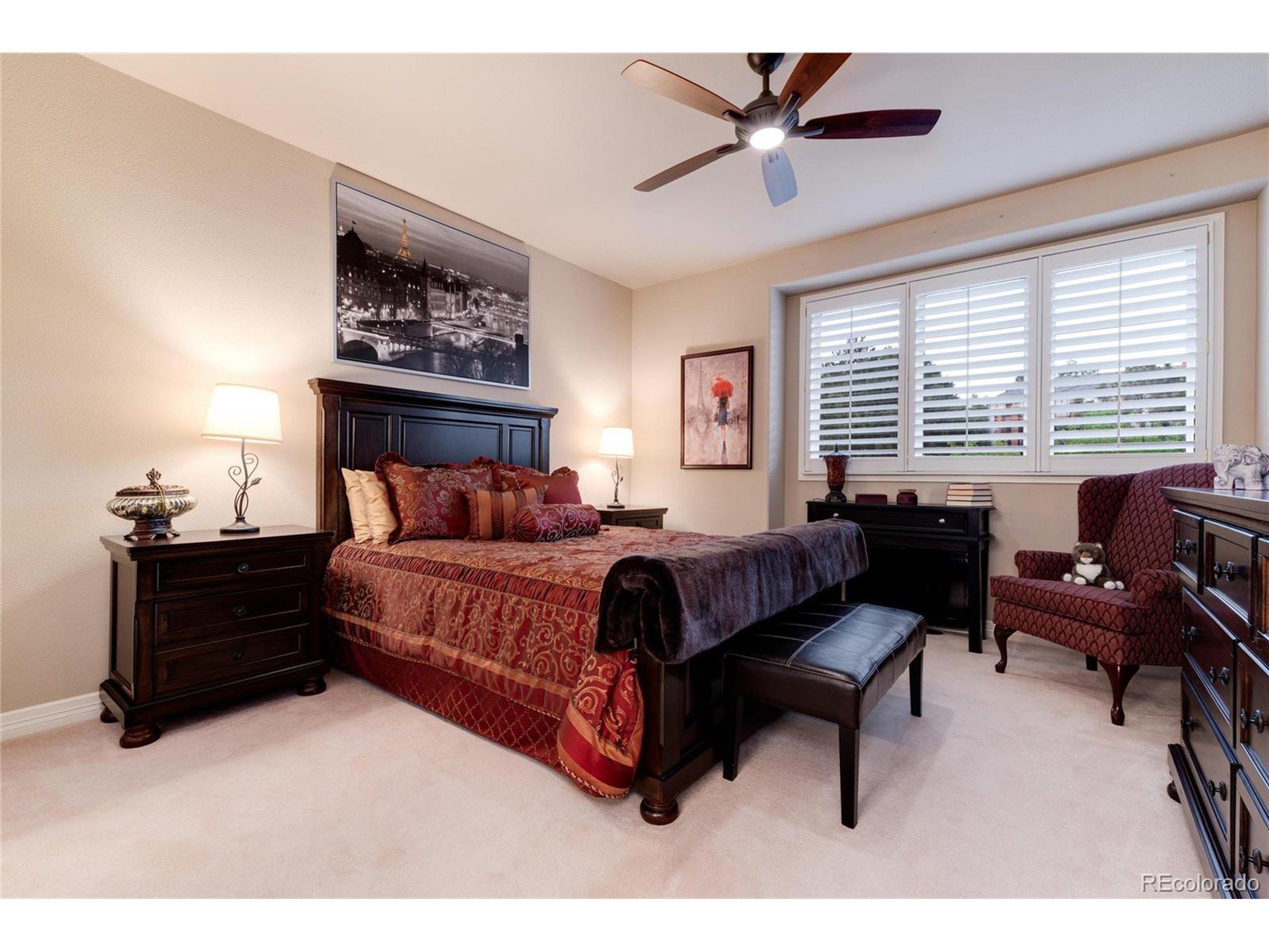 Falcon Hills Dr, Highlands Ranch, CO 80126