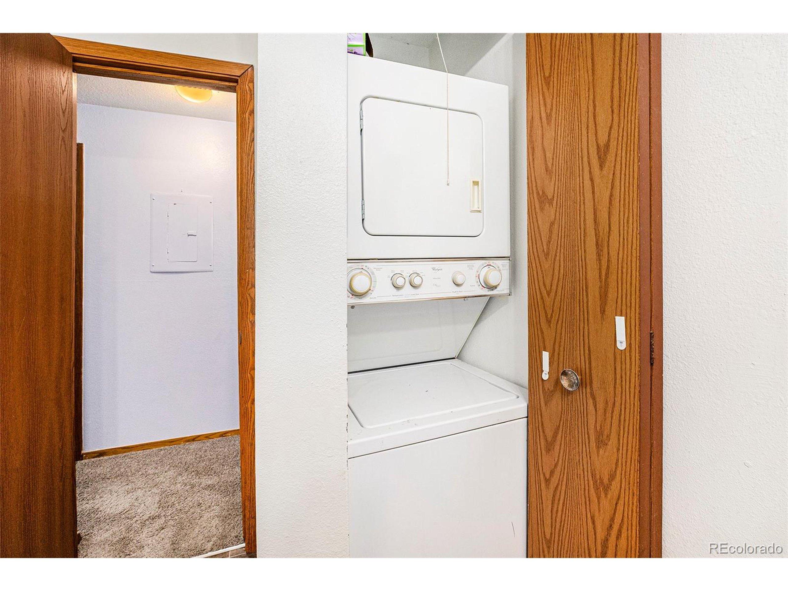S Dearborn Way, Aurora, CO 80012