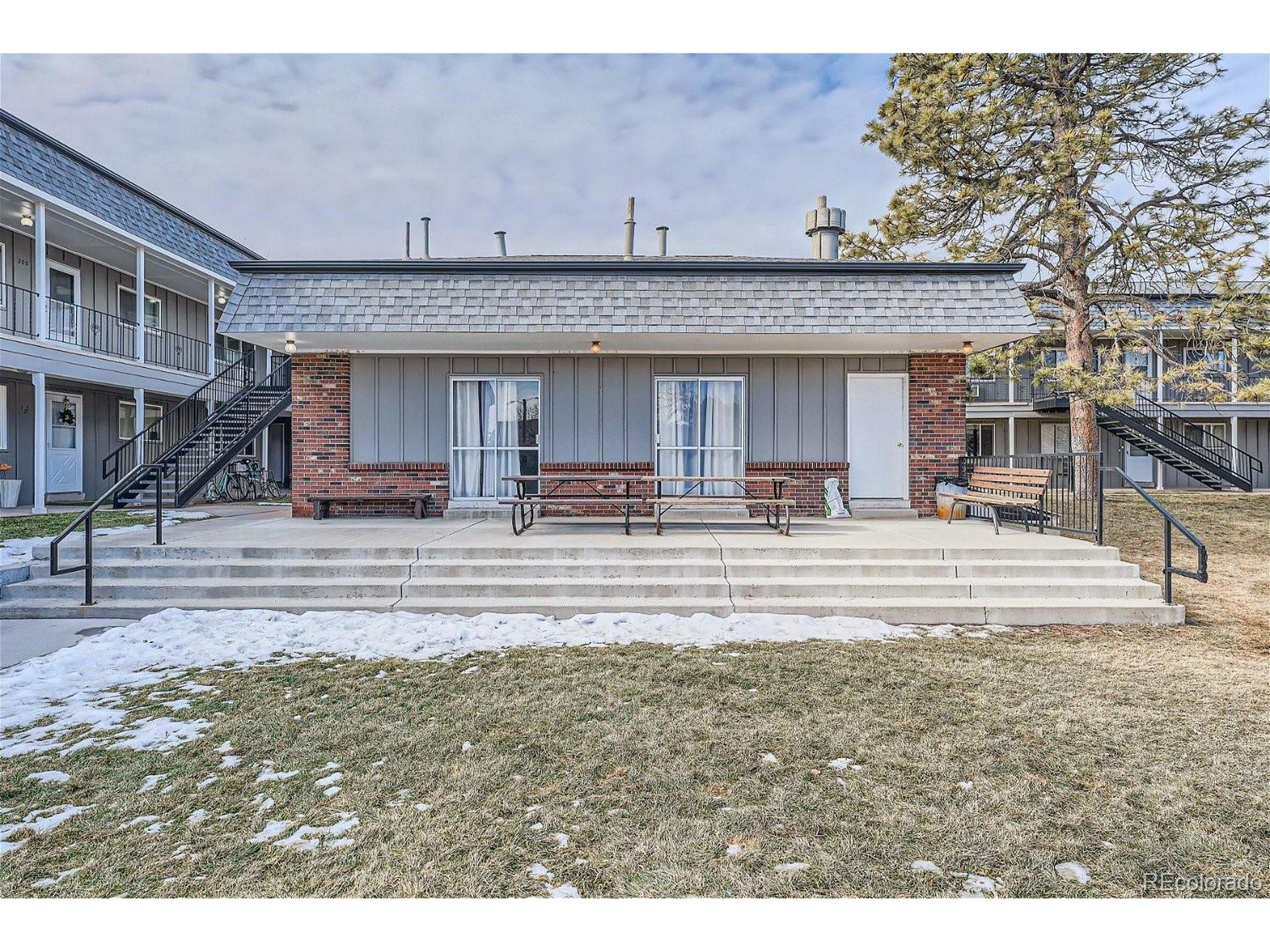 W Cedar Ave, Lakewood, CO 80226