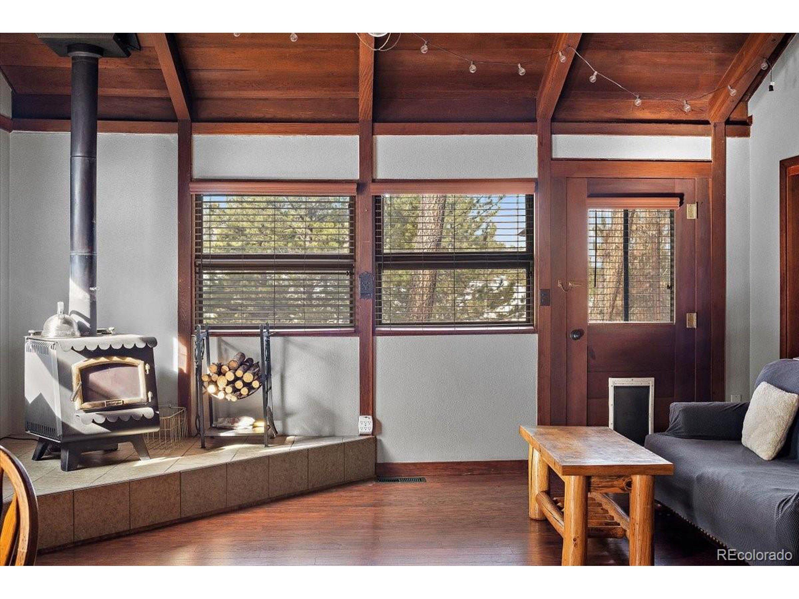Arrowhead Ln, Florissant, CO 80816