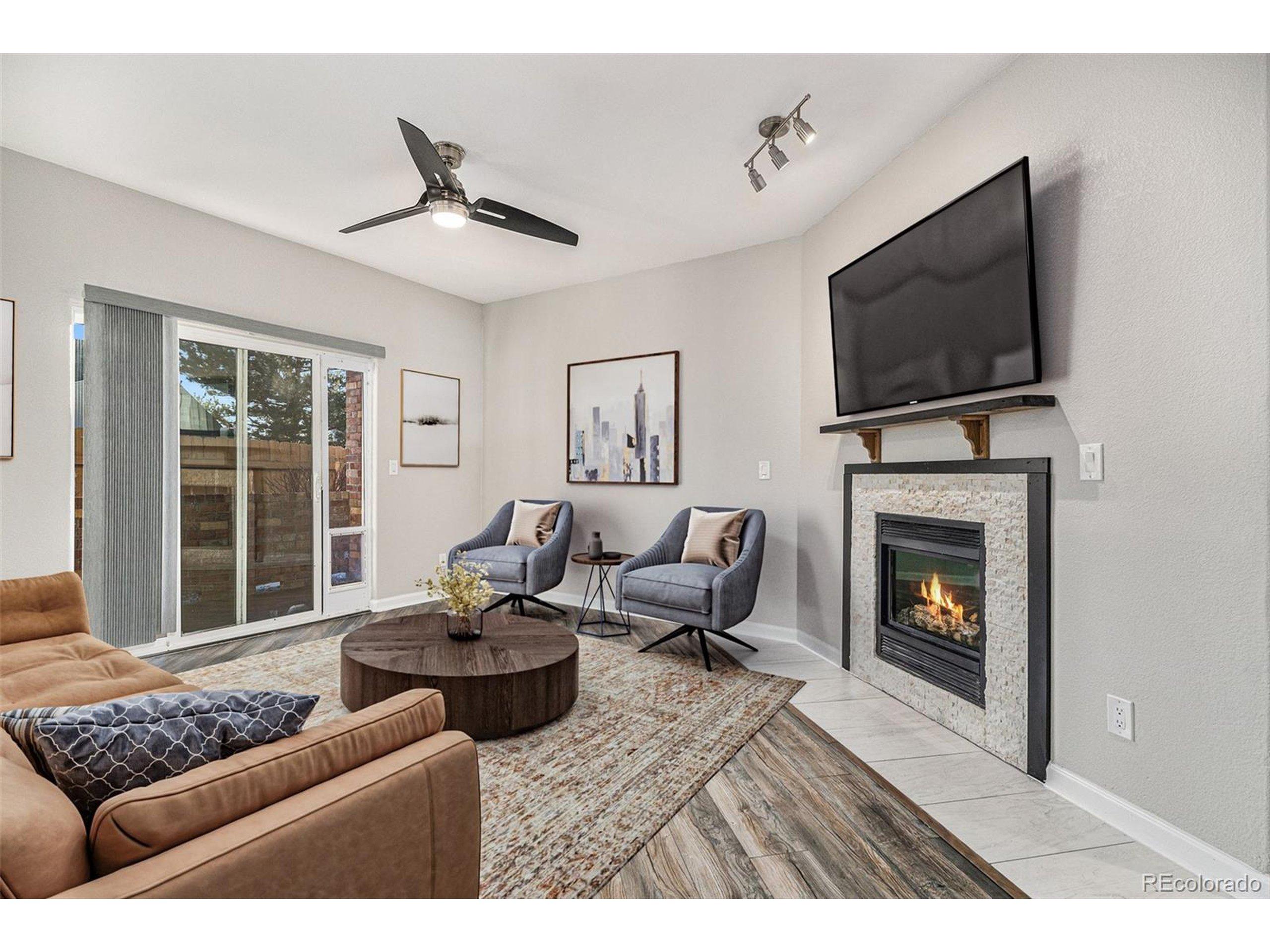 E Dry Creek Rd, Englewood, CO 80112