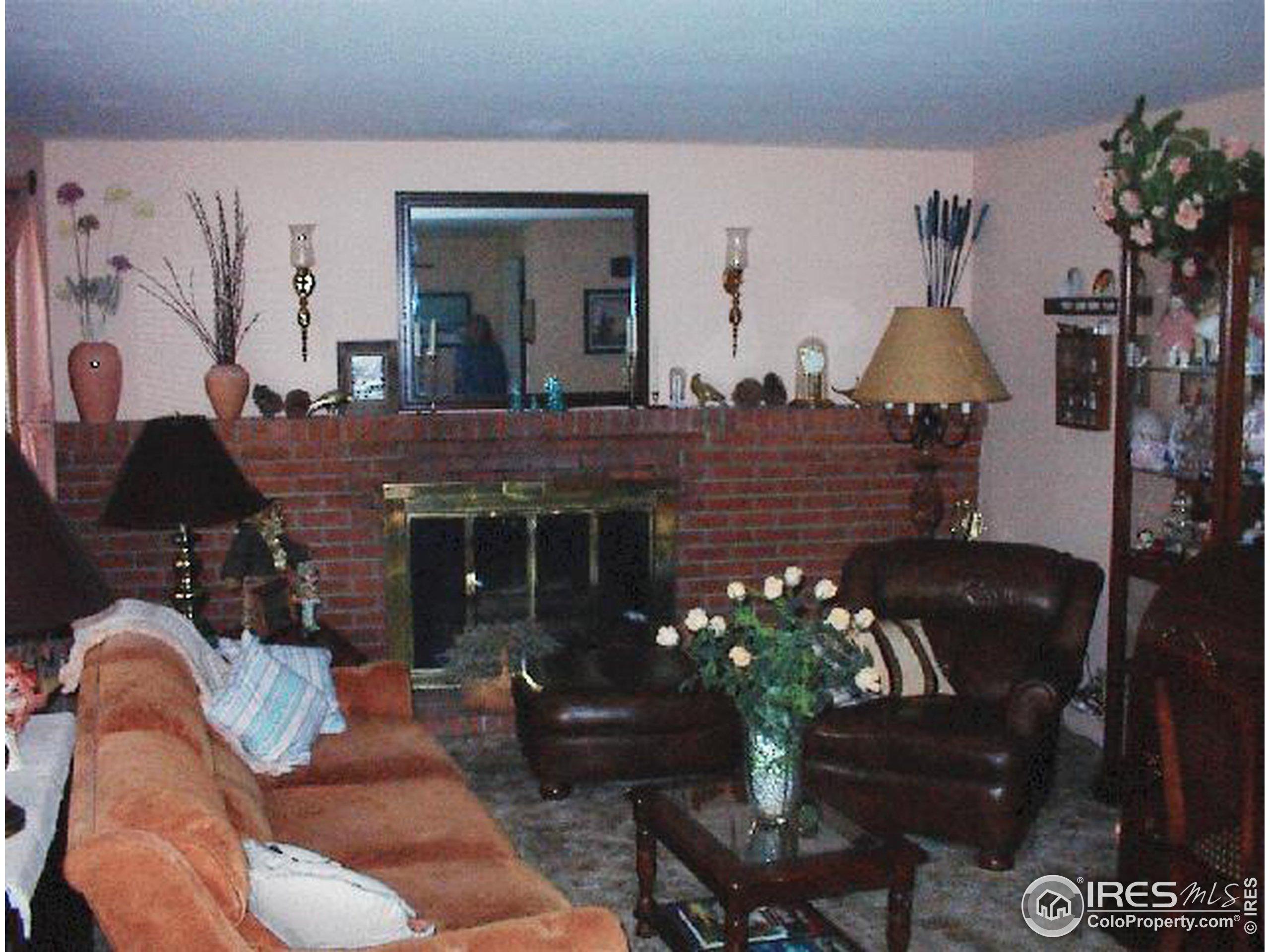 W 10th St, Loveland, CO 80537