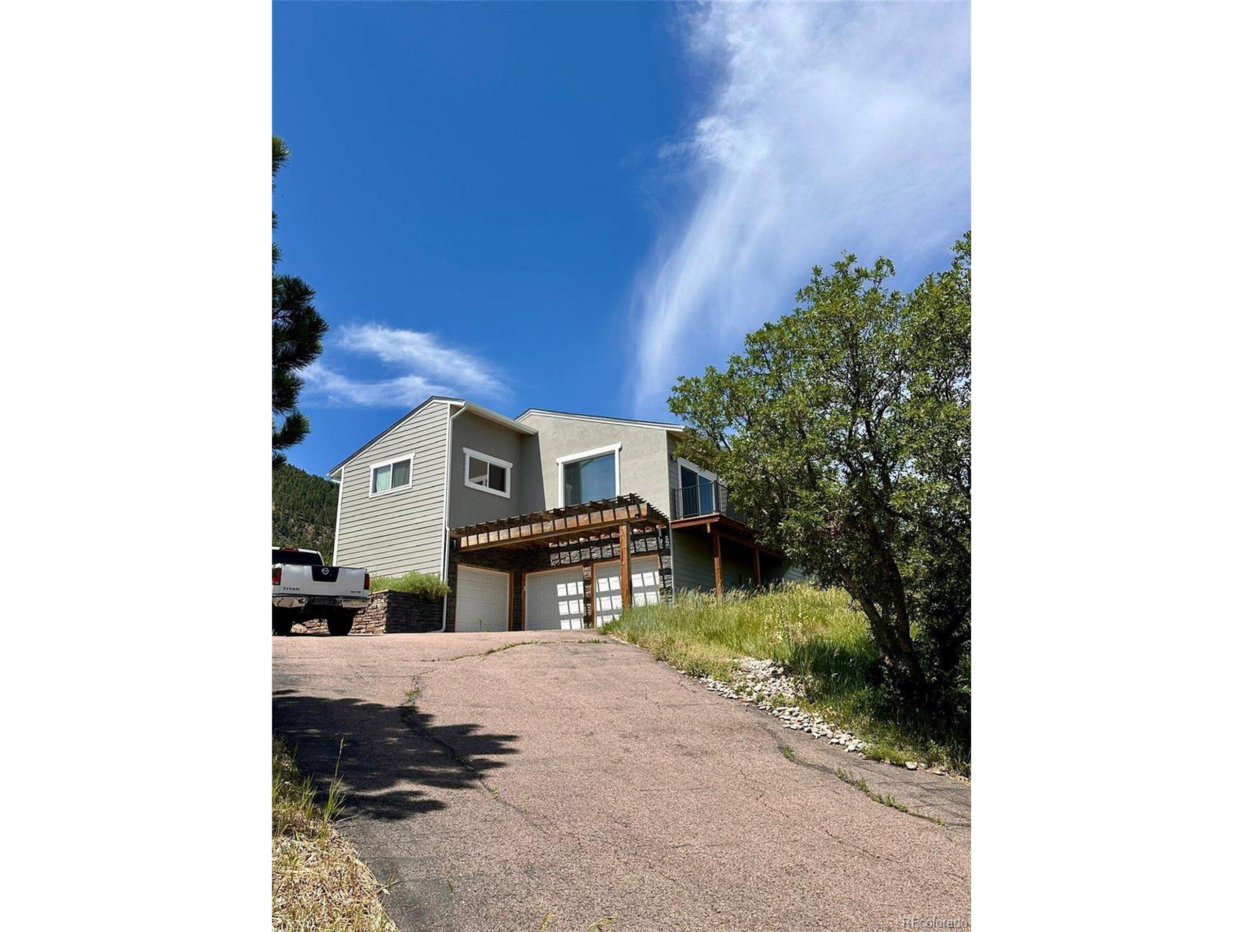 Fox Cir, Larkspur, CO 80118