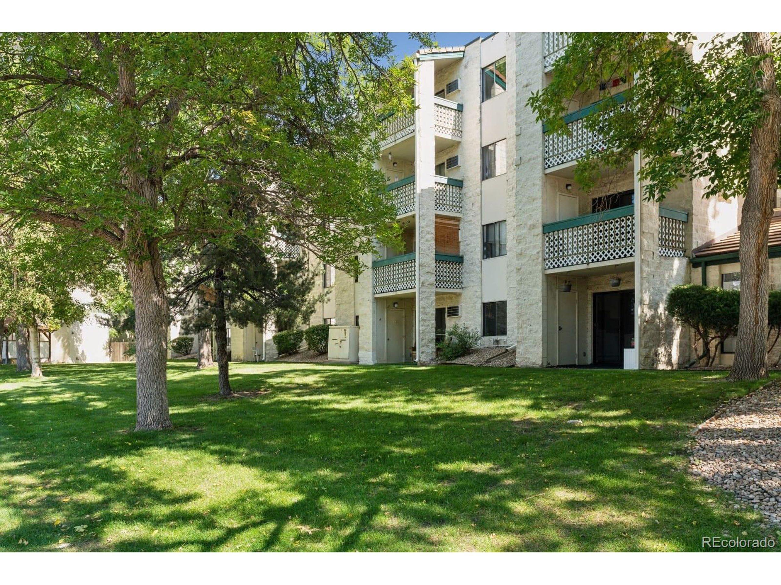 W 38th Ave, Wheat Ridge, CO 80033