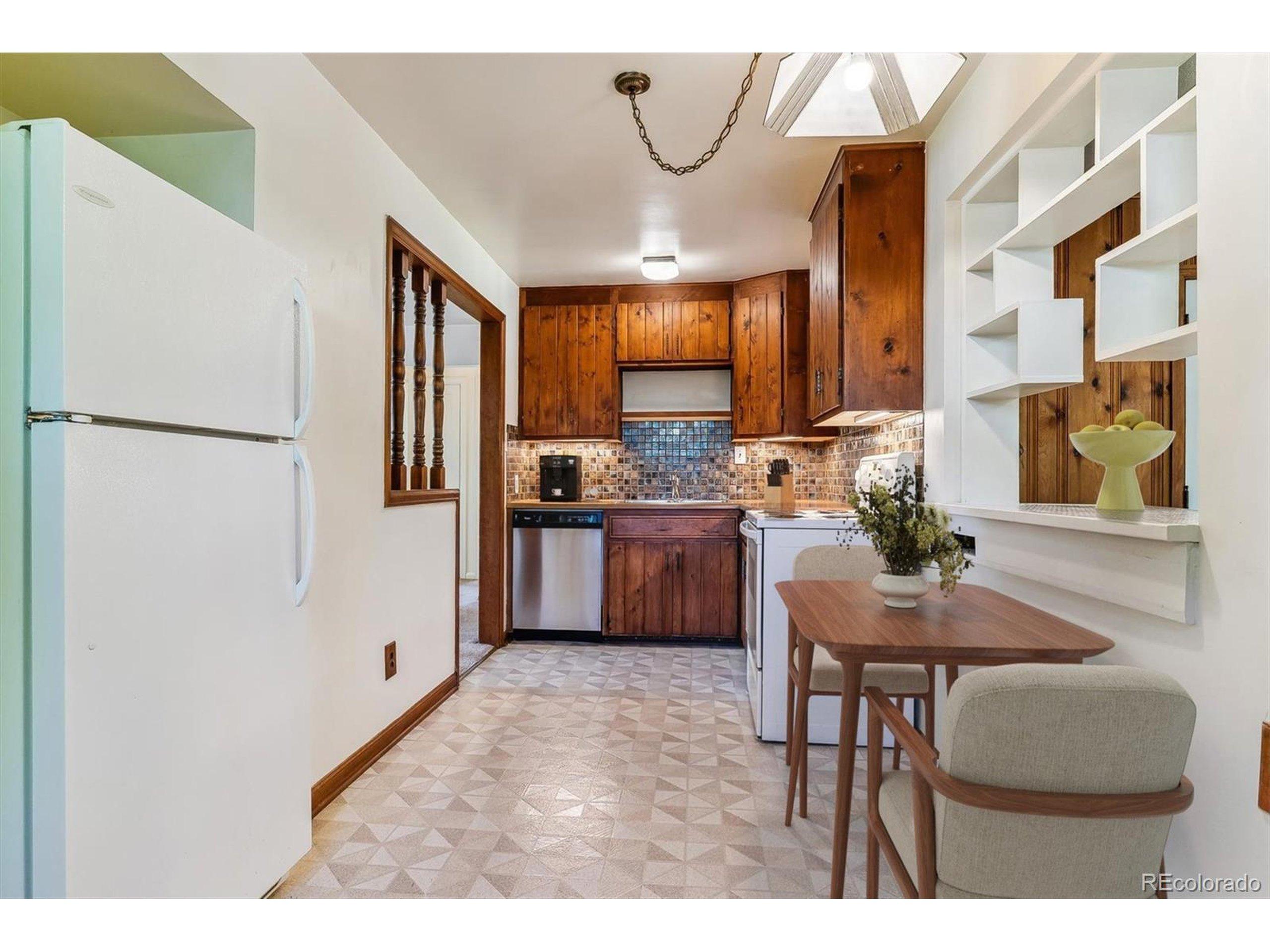 W 17th Ave, Lakewood, CO 80214