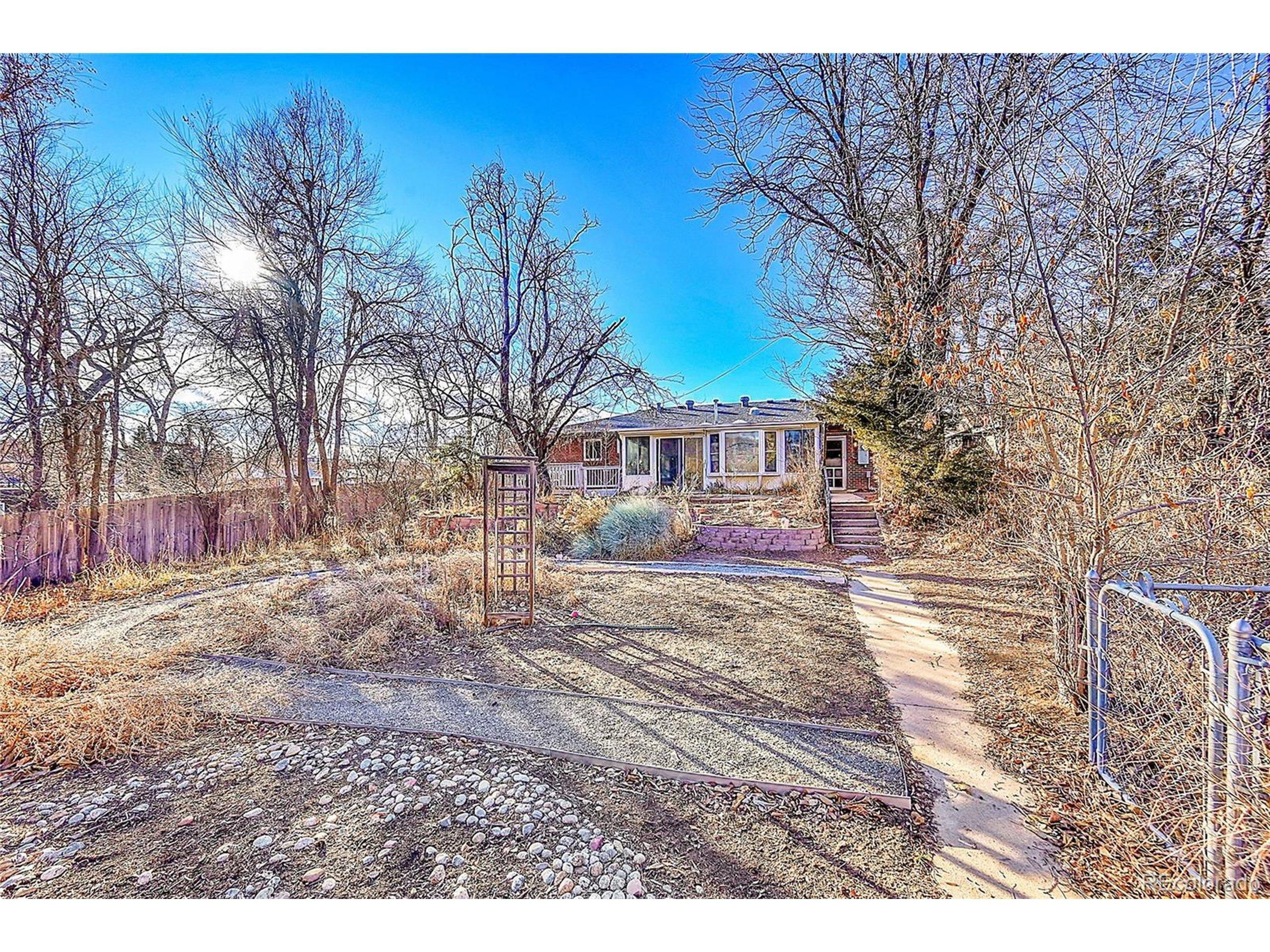 S Cedar St, Littleton, CO 80120