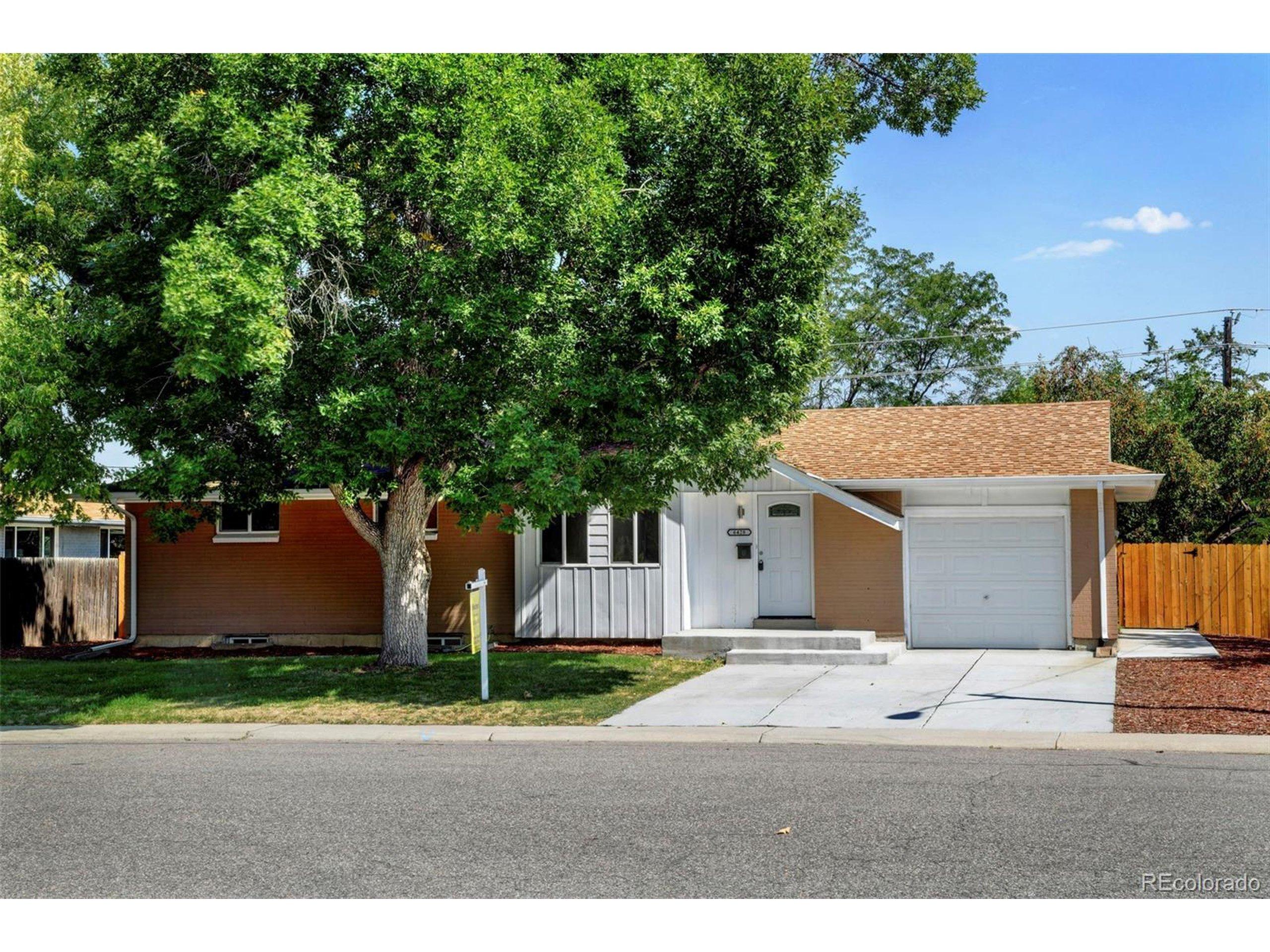 S Steele St, Centennial, CO 80121