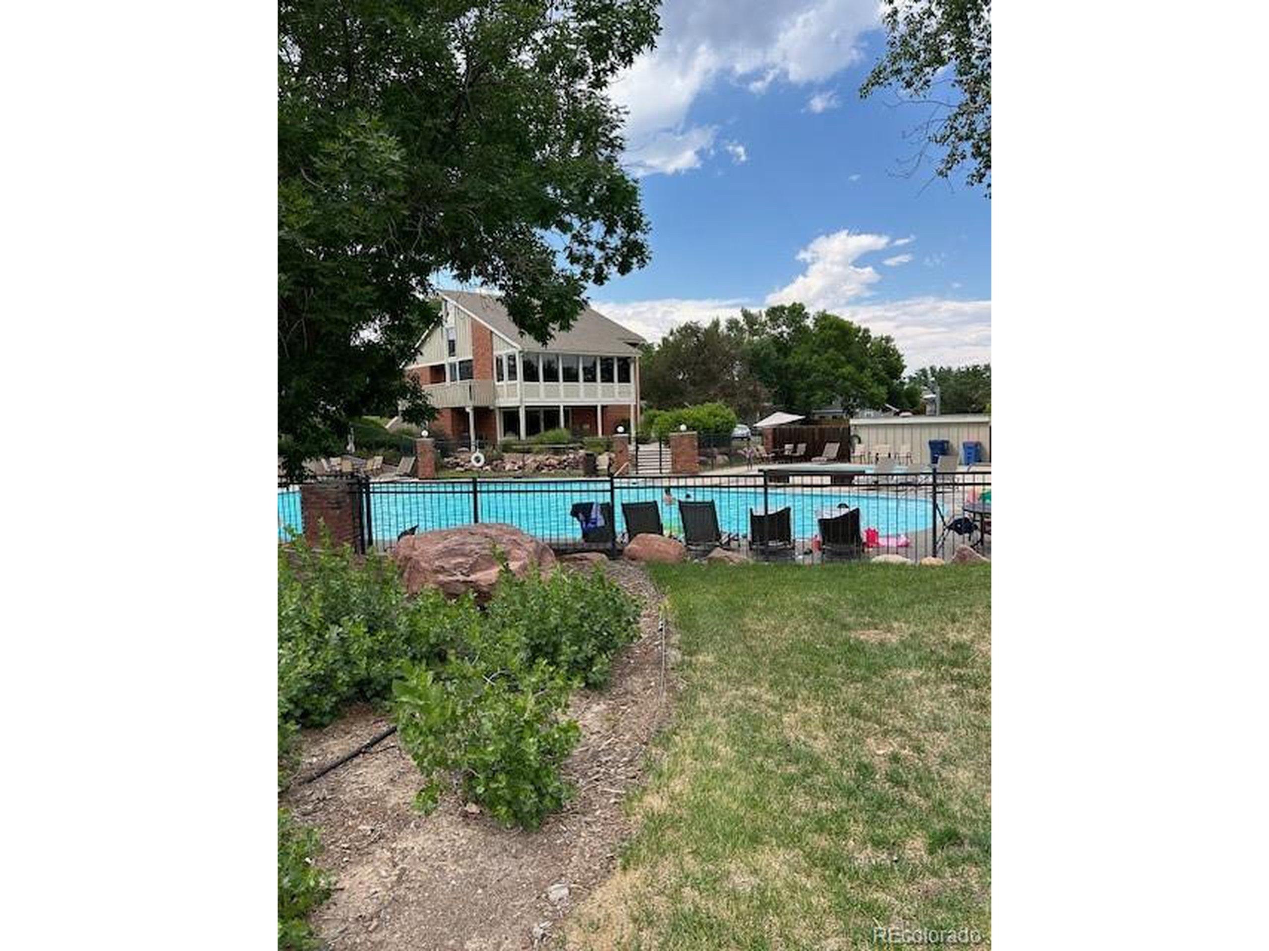S Knolls Way, Centennial, CO 80122