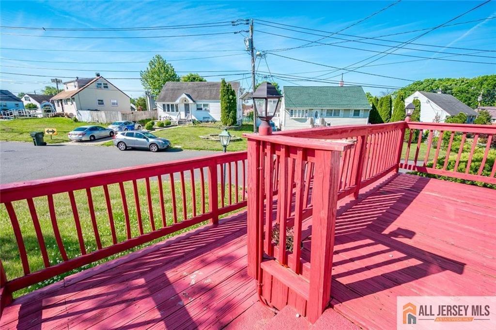 Bond St, Iselin, NJ 08830