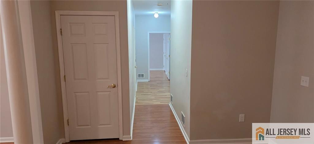 Forest Dr, Piscataway, NJ 08854