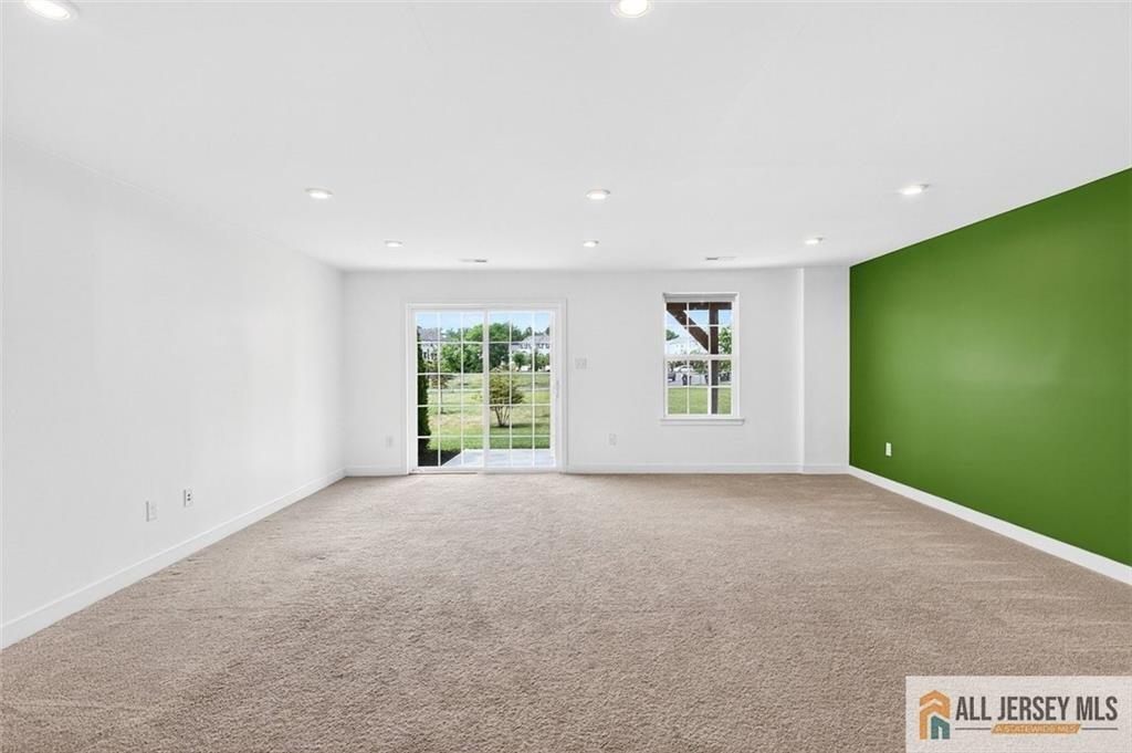 Nathan Dr, Cinnaminson, NJ 08077