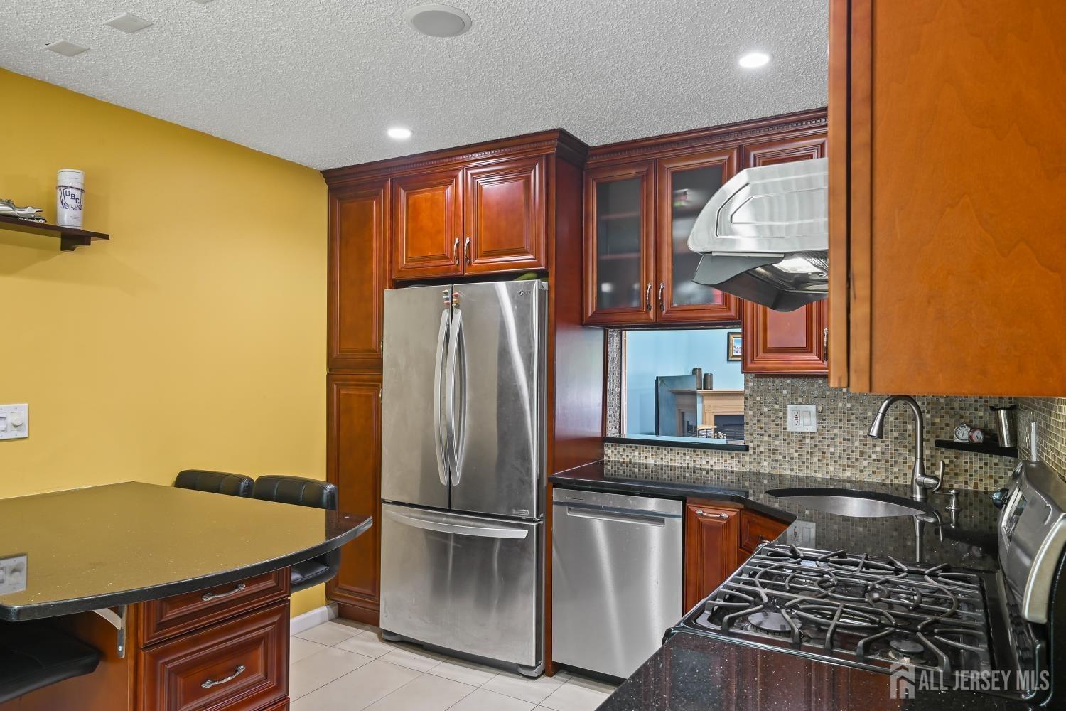 Albury Way, North Brunswick, NJ 08902