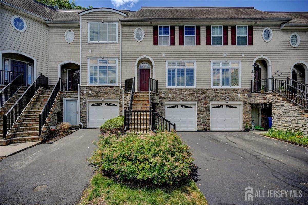 Jensen Ct, Old Bridge, NJ 08857