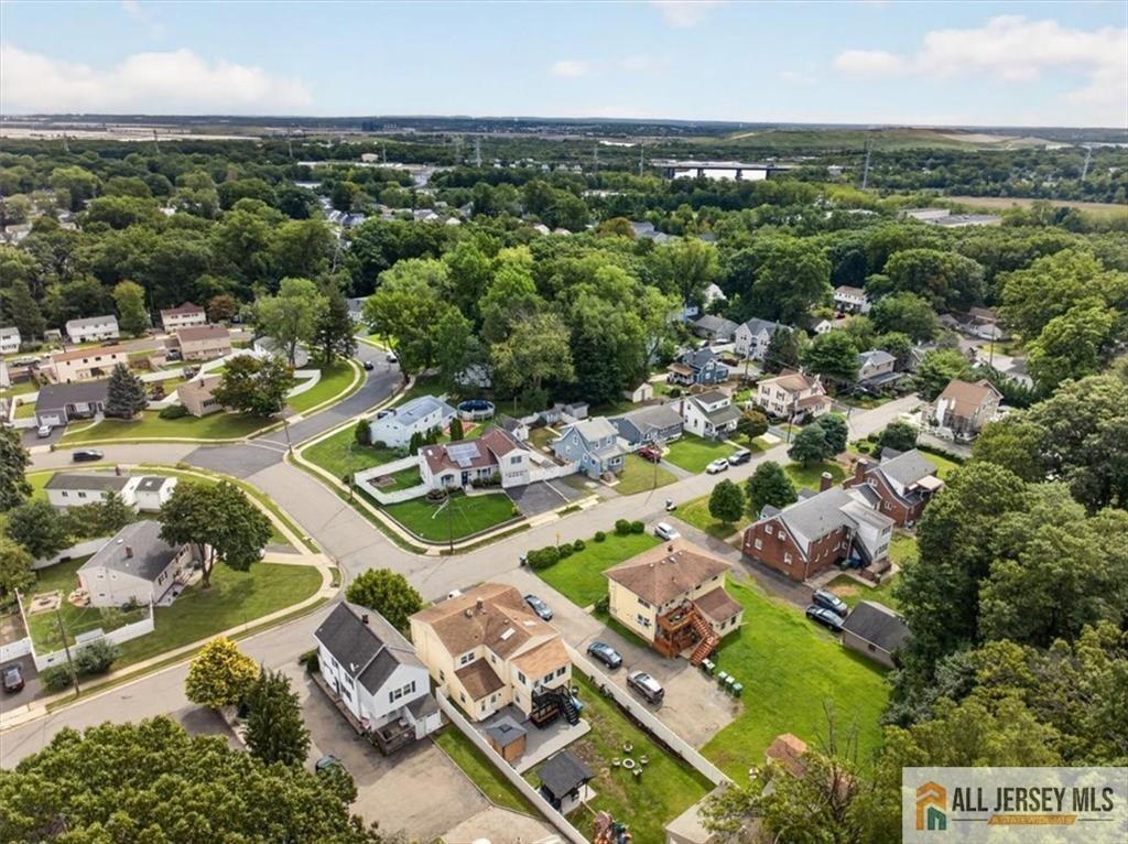 Lloyd St, Edison, NJ 08817