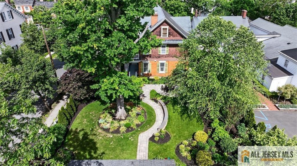 N Main St, Cranbury, NJ 08512