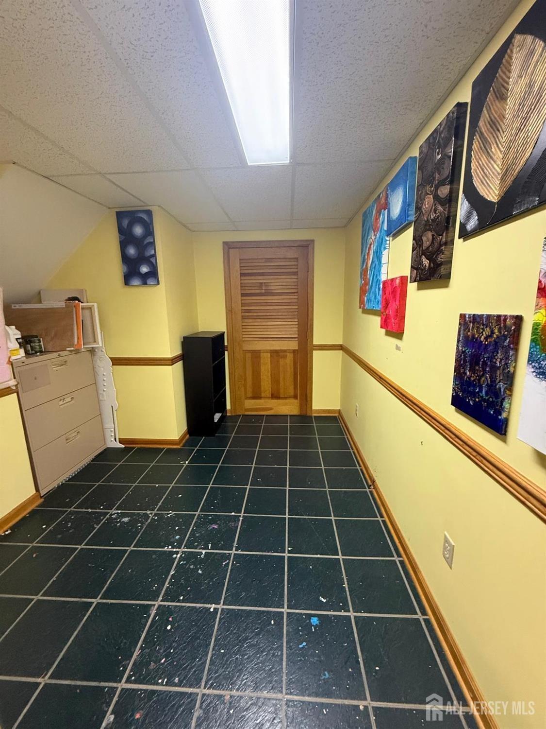 Teaberry Dr, Edison, NJ 08820