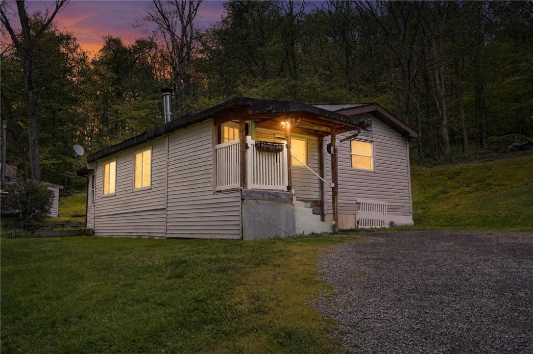 Renfrew Rd, Renfrew, PA 16053