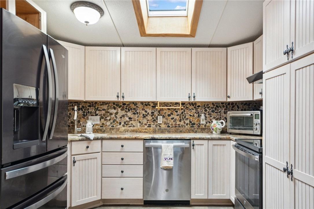 Lockvale Rd, Rossiter, PA 15772