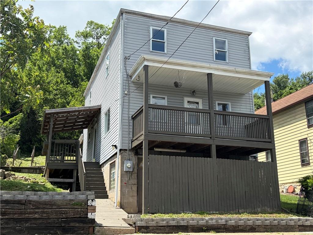 Lincoln Ave, Charleroi, PA 15022