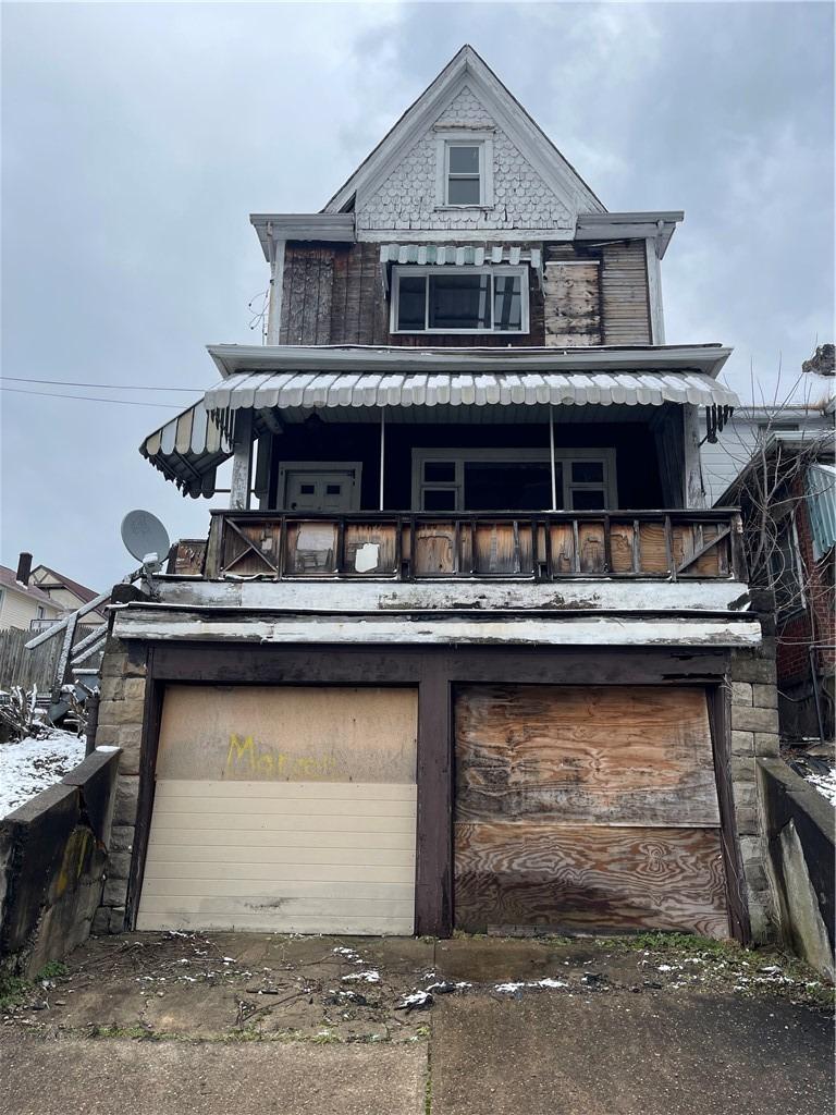 Scott St, Mckeesport, PA 15132