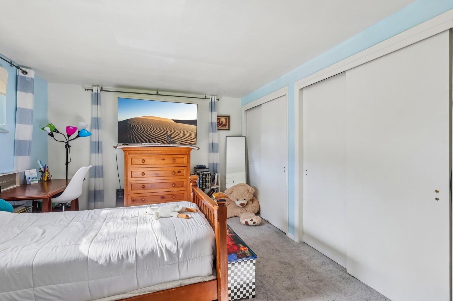 Northwestern Dr, Monroeville, PA 15146