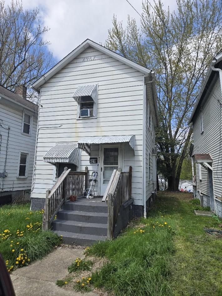 North St, Sharon, PA 16146