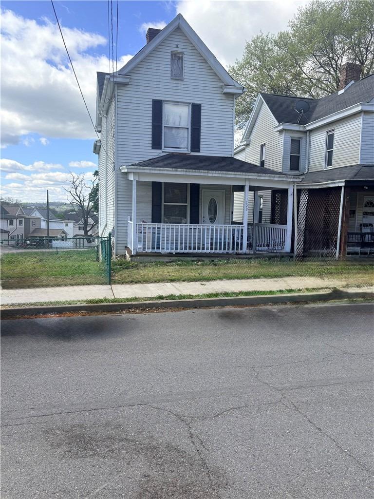 Arch St, Washington, PA 15301