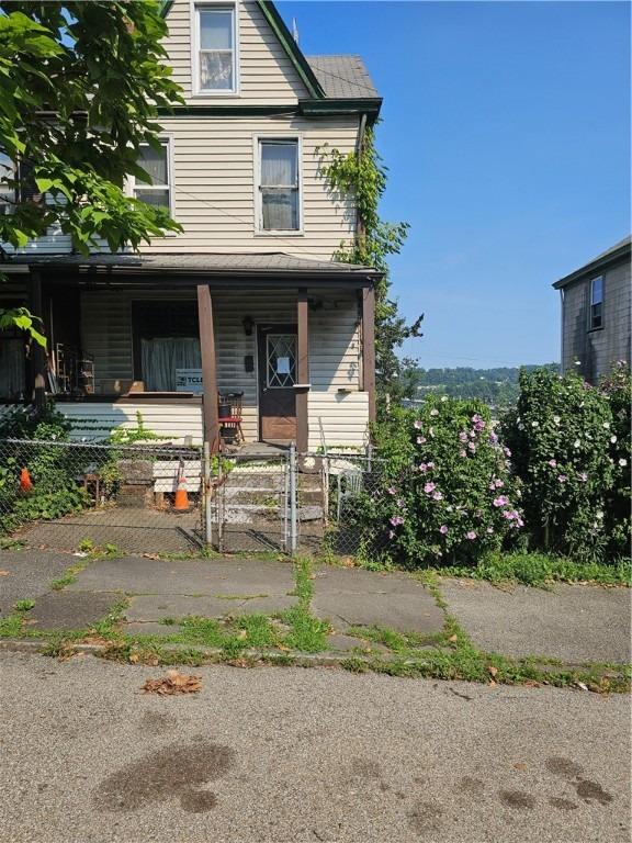W 9th Ave, Homestead, PA 15120
