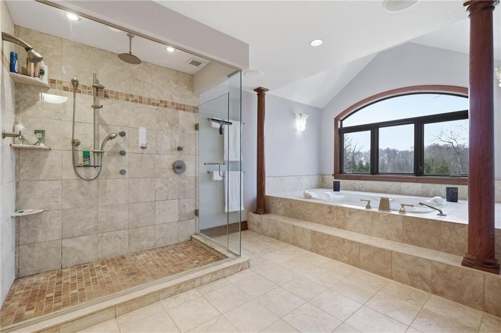 Chapel Ridge Ln, Mars, PA 16046
