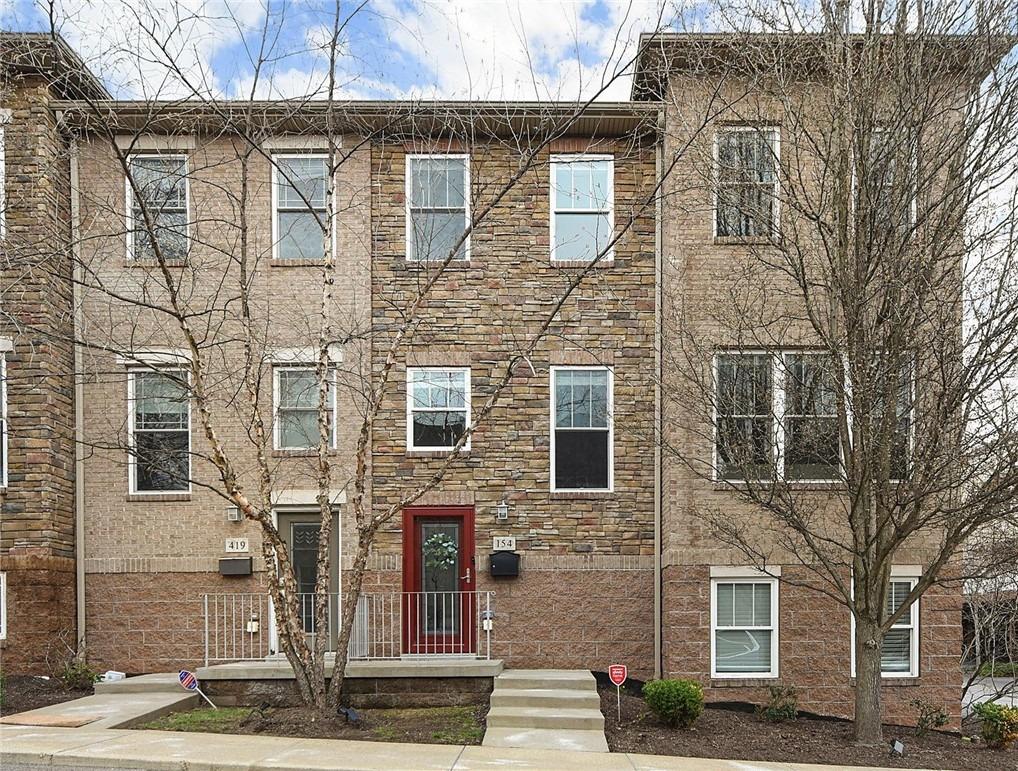Sweetbriar Village Trl, Pittsburgh, PA 15211