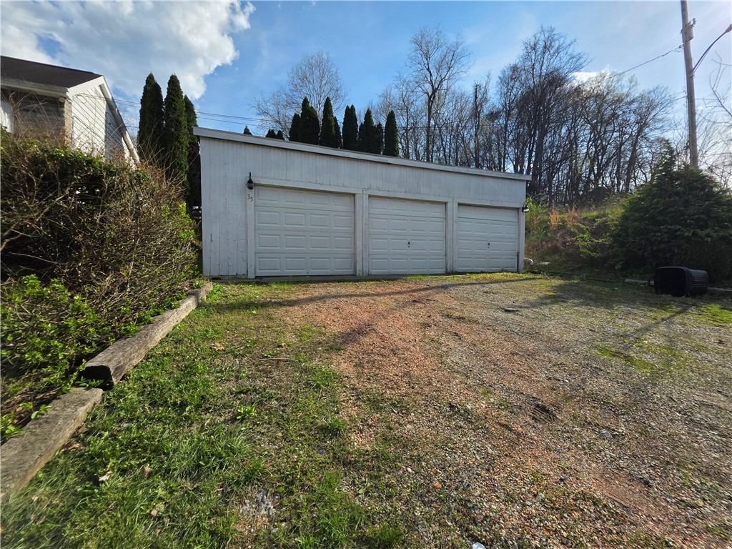 Beallsville Rd, Fredericktown, PA 15333