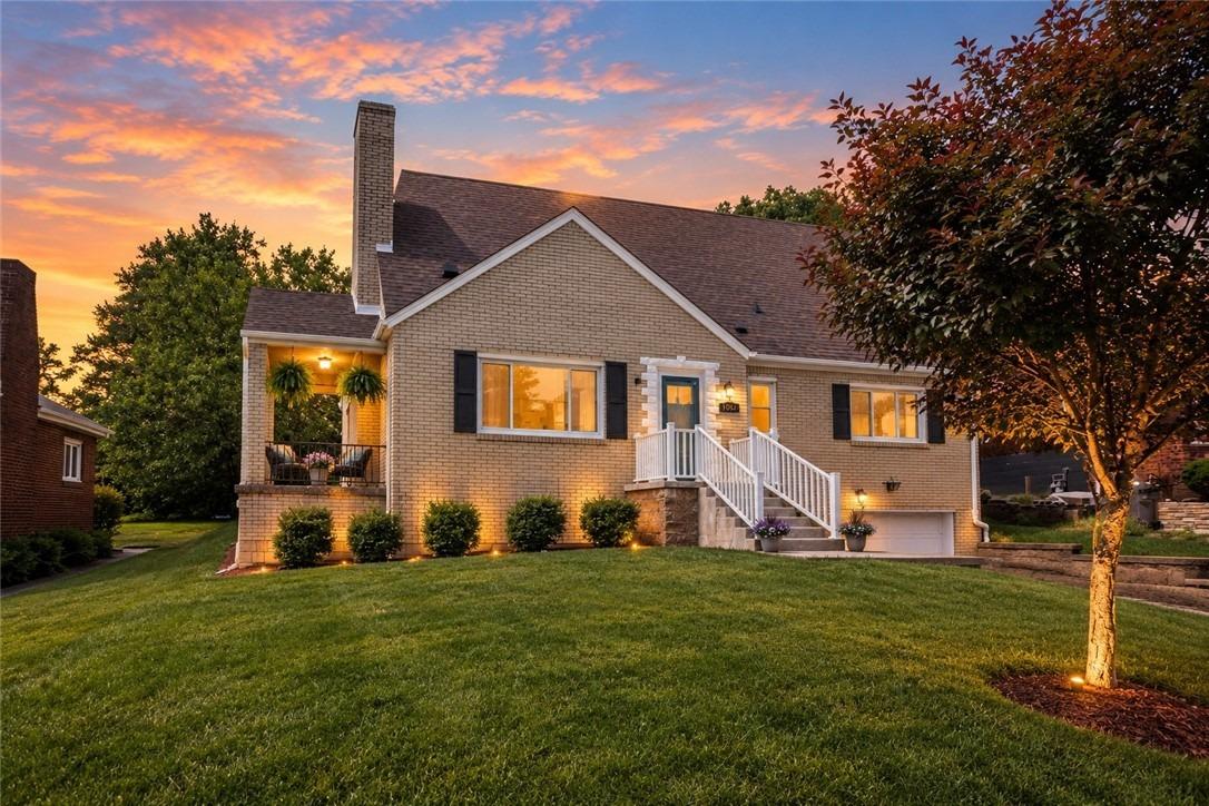Greentree Rd, Pittsburgh, PA 15220