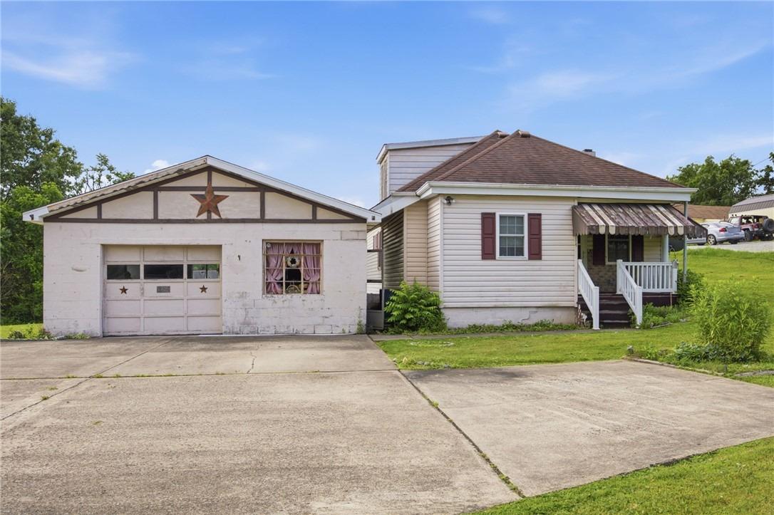 Rostraver Rd, Belle Vernon, PA 15012