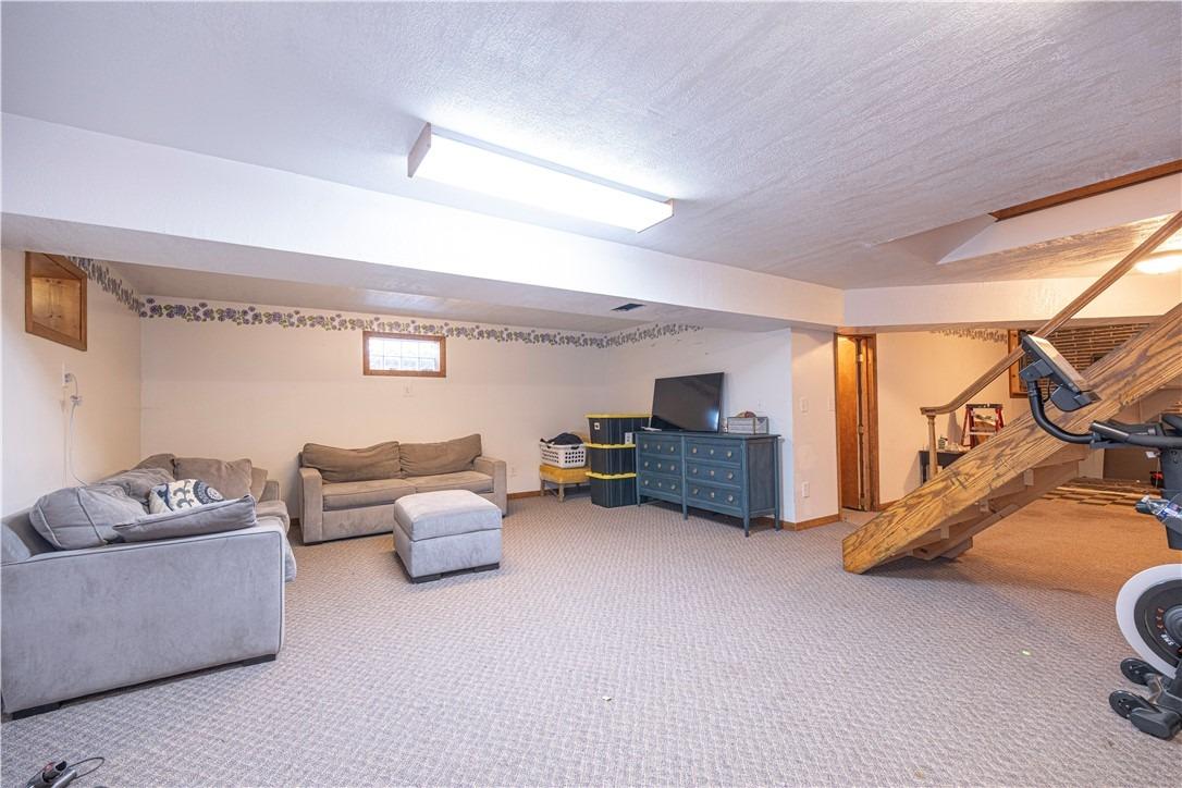 Marburger Rd, Evans City, PA 16033