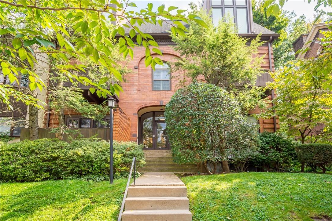 Howe St, Pittsburgh, PA 15232