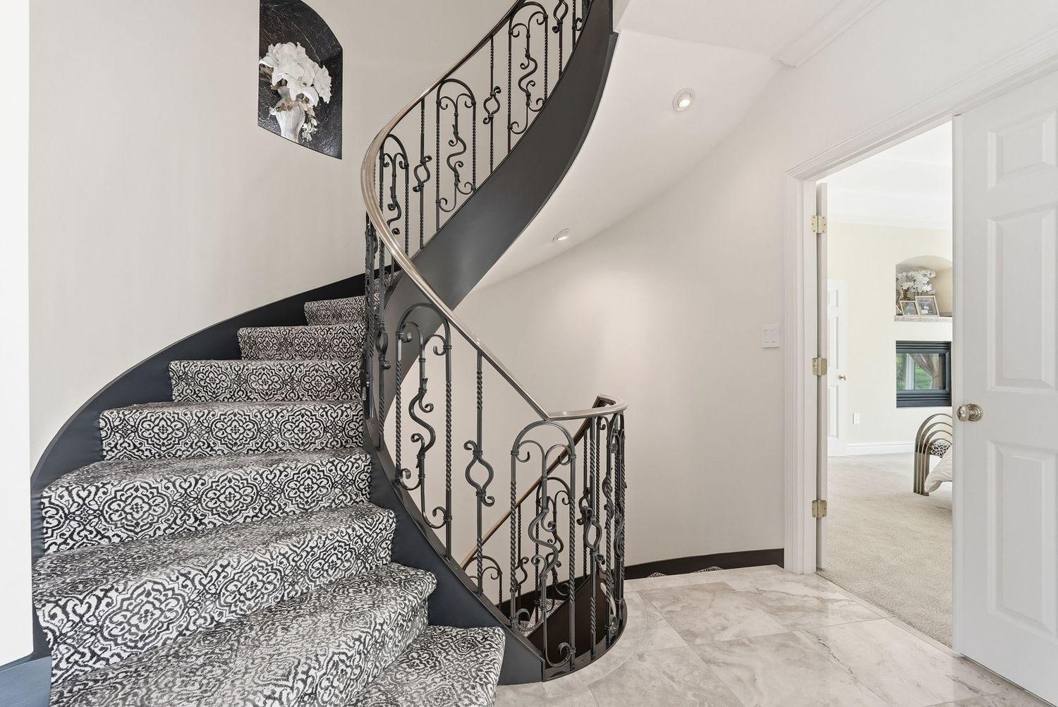 Old Orchard Pl, Gibsonia, PA 15044