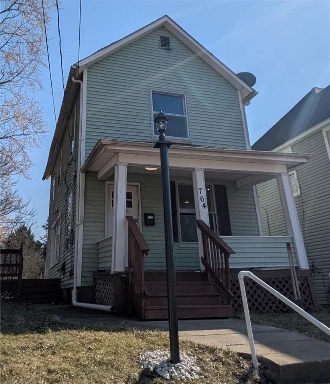 Lathrop St, New Castle, PA 16101