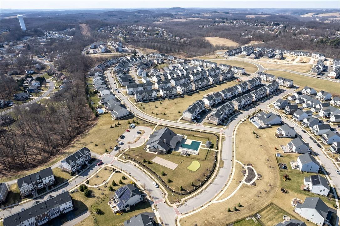 Amarth Ln, Cranberry Township, PA 16066