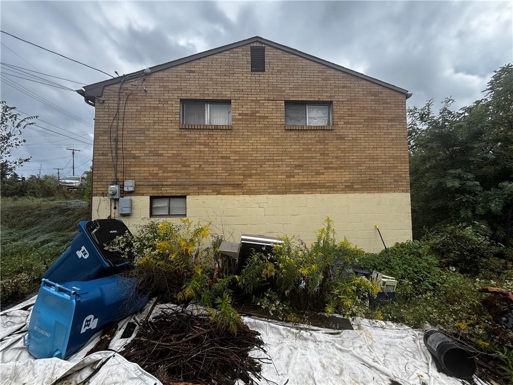 Lansdowne Dr, Verona, PA 15147
