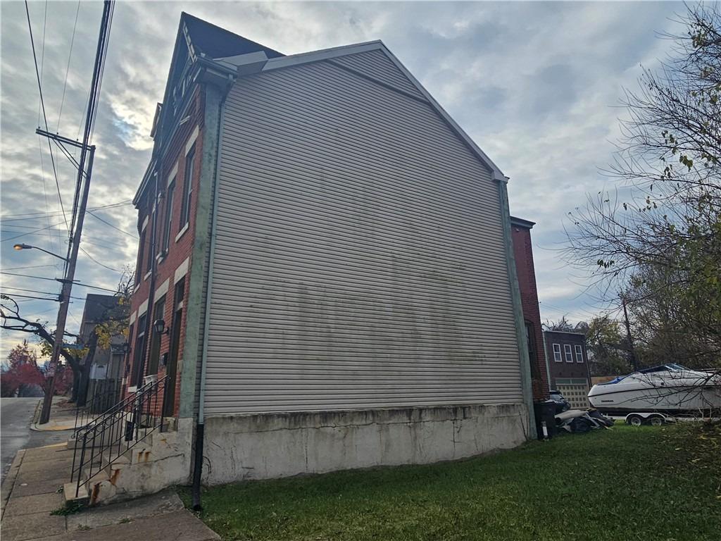 Manhattan St, Pittsburgh, PA 15233