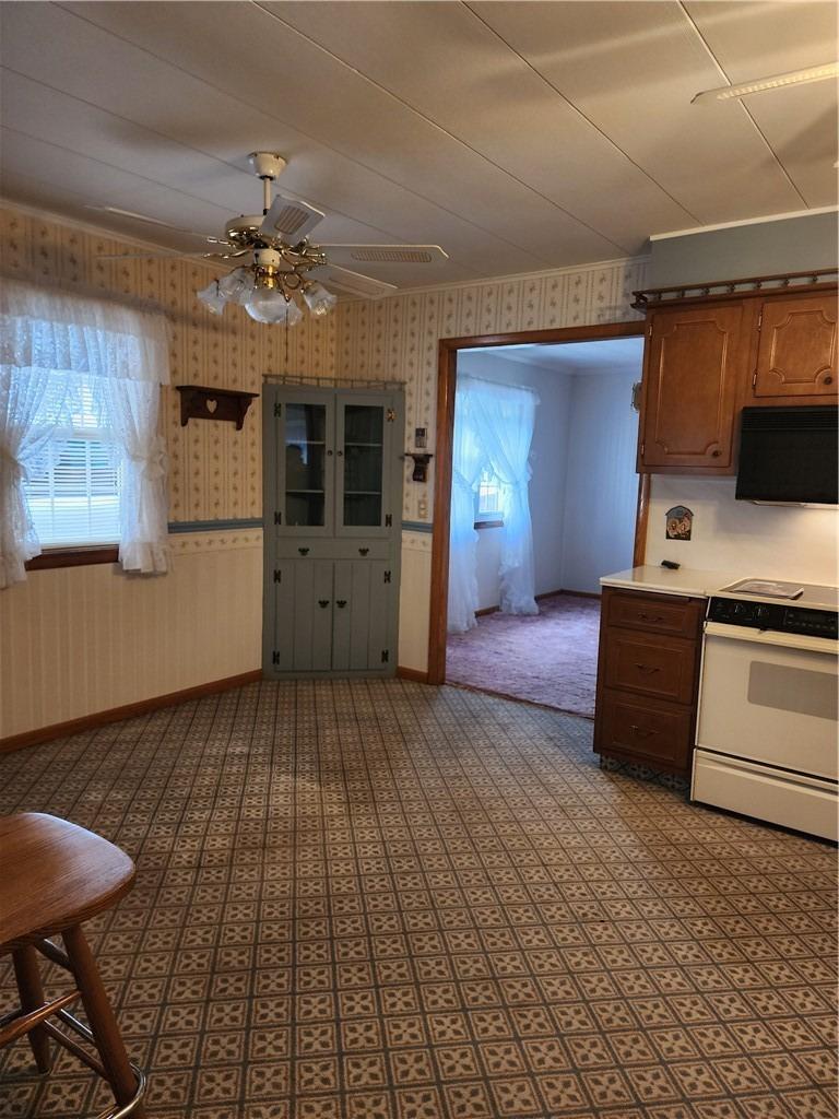 Arlington Dr, Greenville, PA 16125