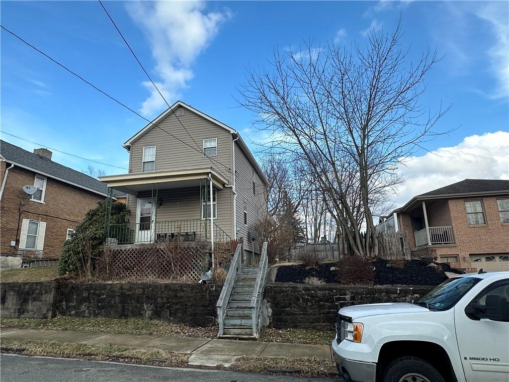 Castner Ave, Donora, PA 15033
