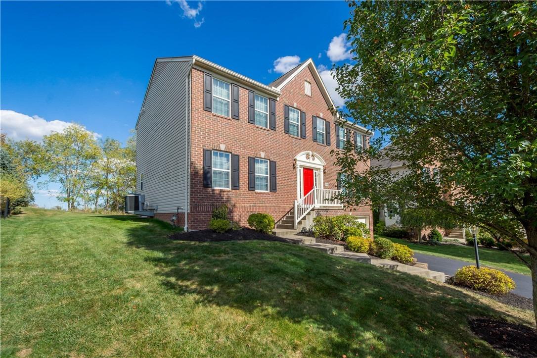 Majestic Dr, Canonsburg, PA 15317