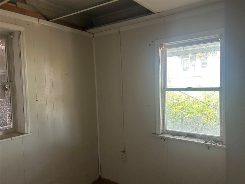 Wood St, Belle Vernon, PA 15012