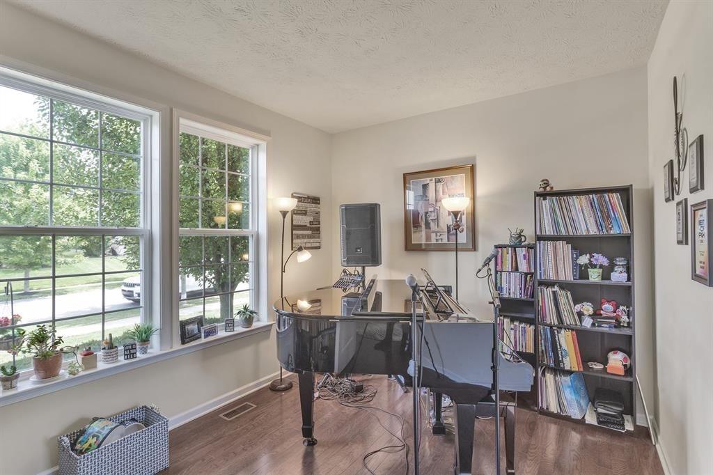 Birdie Dr, Cranberry Township, PA 16066