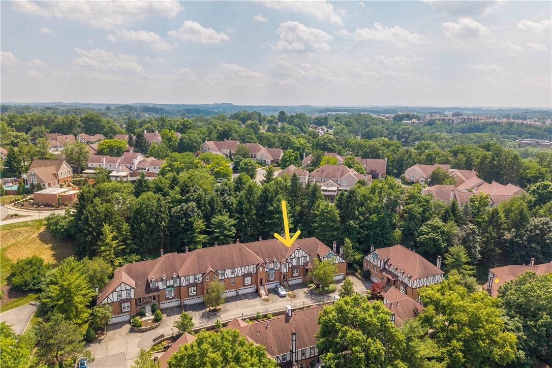 Kingsberry Cir, Pittsburgh, PA 15234