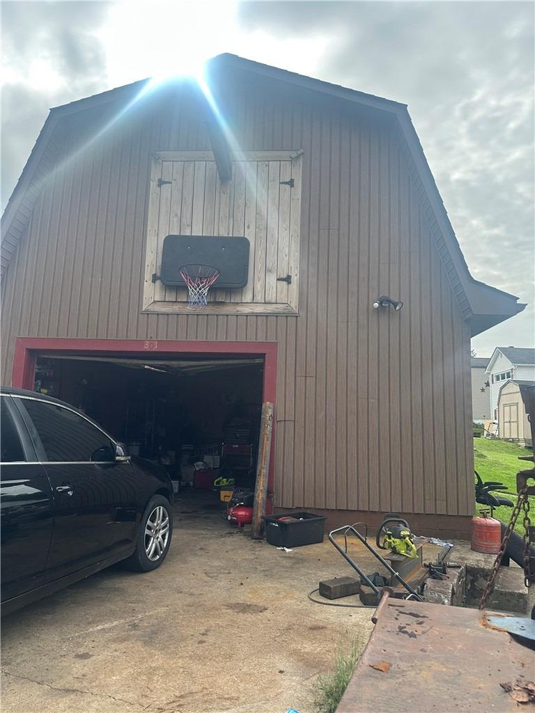 S Ligonier St, Derry, PA 15627