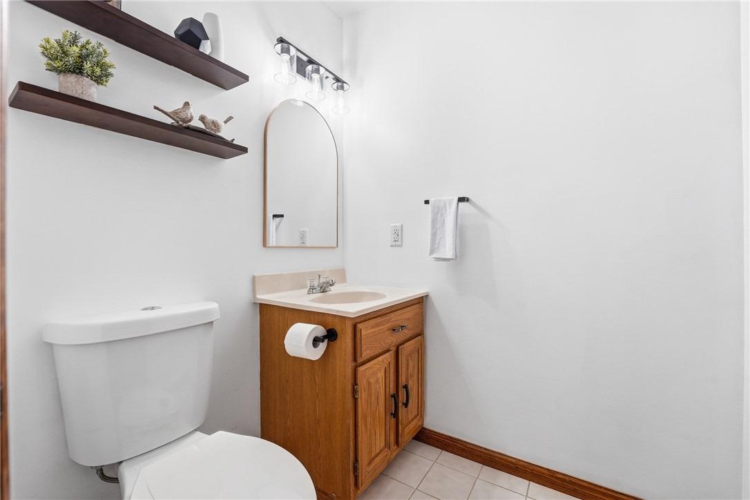 W Cruikshank Rd, Butler, PA 16002