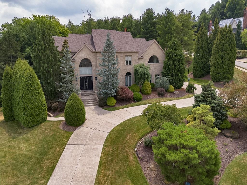 Fox Chase Ln, Pittsburgh, PA 15241